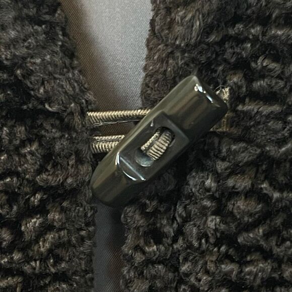 OLSEN Vest Womens Size 10 Brown Sherpa Fleece Toggle Closure Warm Layering Piece - Picture 9 of 12